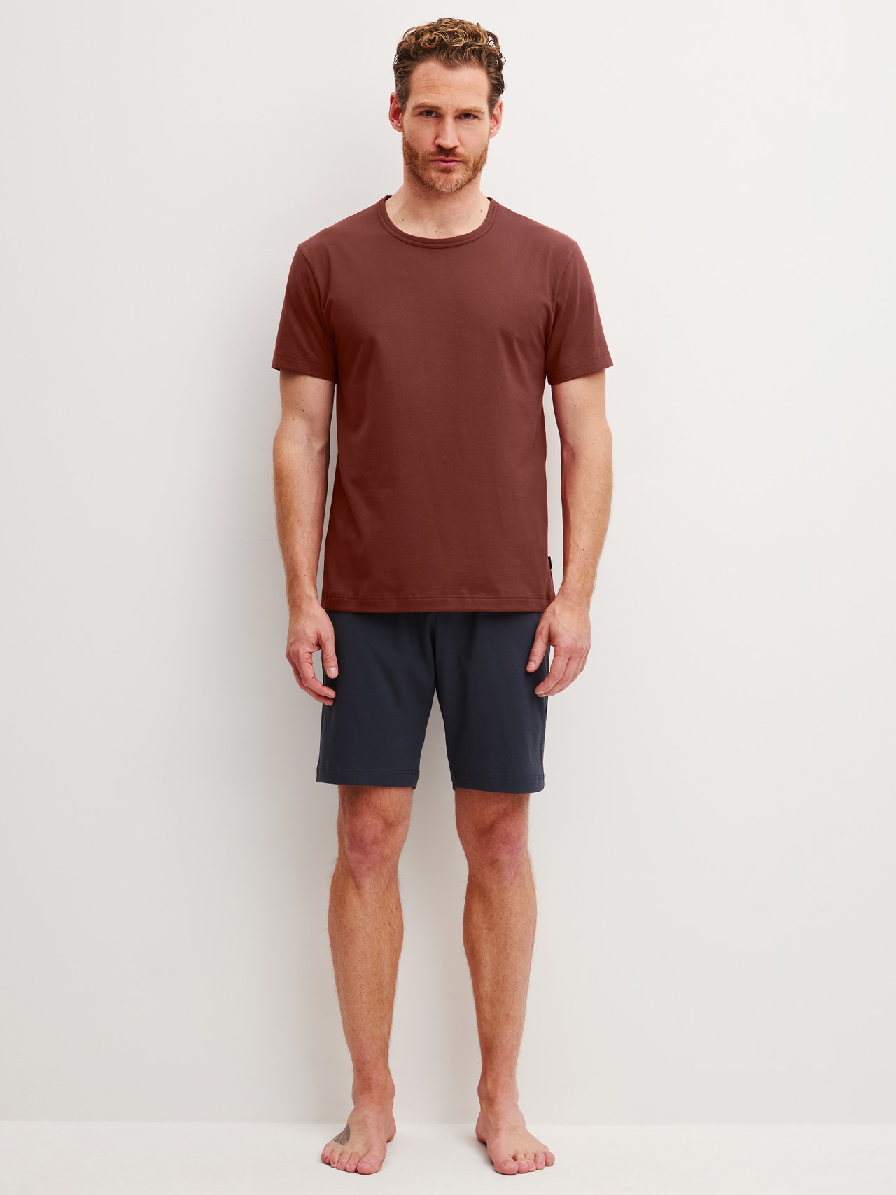 Calida Herren Braun/Rot Relax Essentials Kurz-Pyjamafür M, Klar Strukturierter Kurz-Pyjama Mit Maskuliner Silhouette - Bild 2