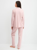 Le mannequin Femme porte le/la Pyjama à boutons en 100% coton de couleur Rose, Unicolore, de la série Night Lovers de CALIDA, Vue arrière