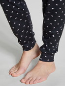 Damen - Bündchen-Pyjama aus 100% Baumwolle in Blau, Motiv aus Serie Night Lovers von CALIDA, Detail