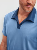 Men model is wearing Short pyjama made of Cotton in Blue, Unicoloured from the Relax Superlight series by CALIDA, Detail