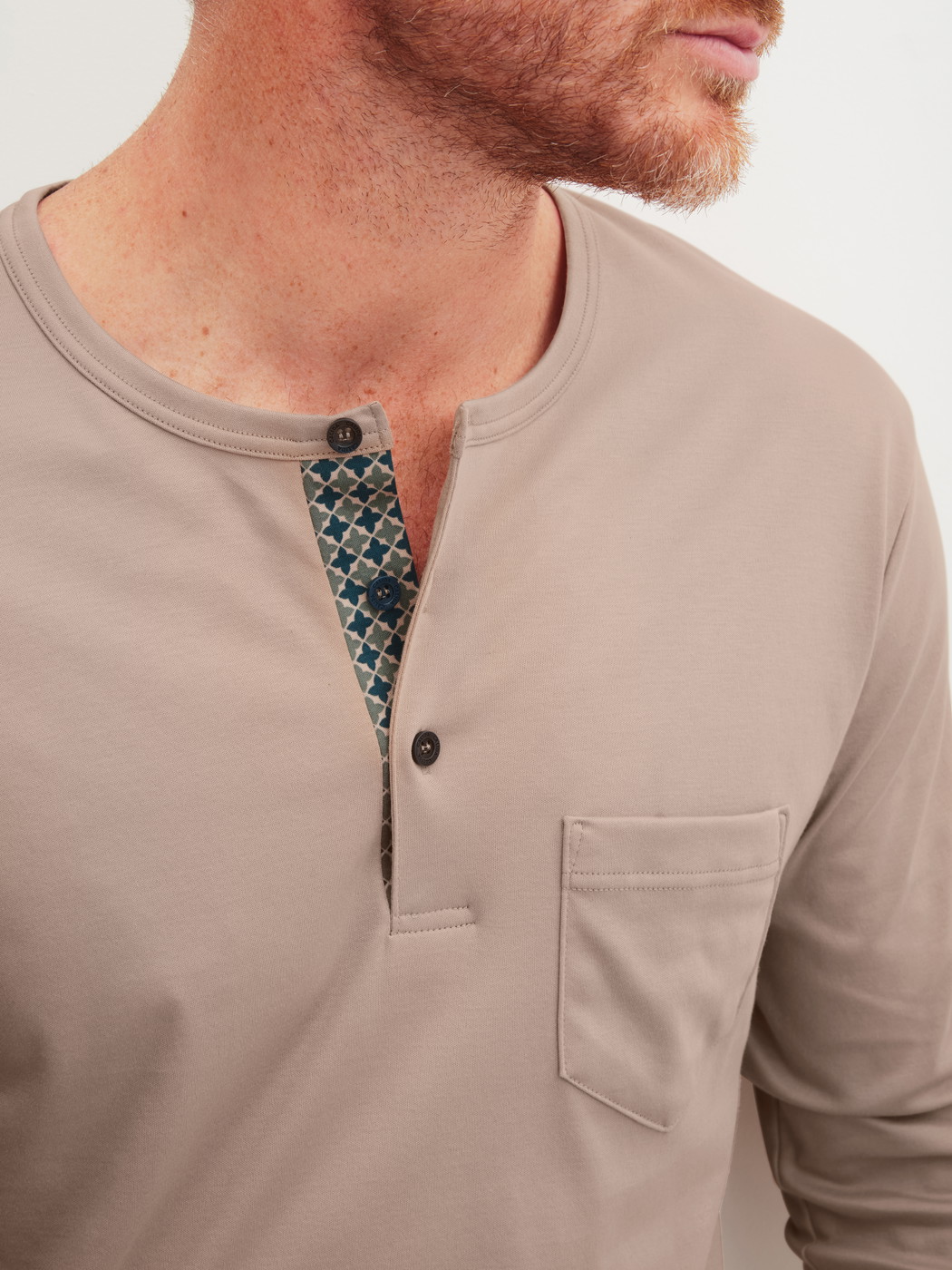 Men model is wearing cuffed pyjamas made of 100% Cotton in Blue, Patterned from the Relax Choice 1 series by CALIDA, Detail