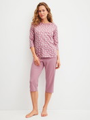 Le mannequin Femme porte le/la Pyjama capri en 100% coton de couleur Rose, À motifs, de la série Cotton Special de CALIDA, Vue de face