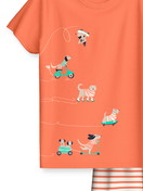 Kinder - Kurz-Pyjama aus 100% Baumwolle in Orange, Gemustert aus Serie Toddlers Scooter von CALIDA, Vorderansicht, Weißer Hintergrund
