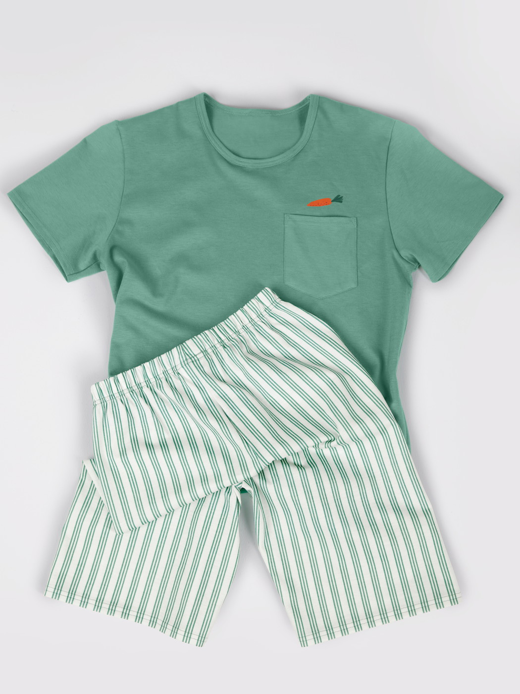 Kinder-Model trägt Kurz-Pyjama aus 100% Baumwolle in Grün, Gemustert aus Serie Kids Easter von CALIDA, Zusatzbild