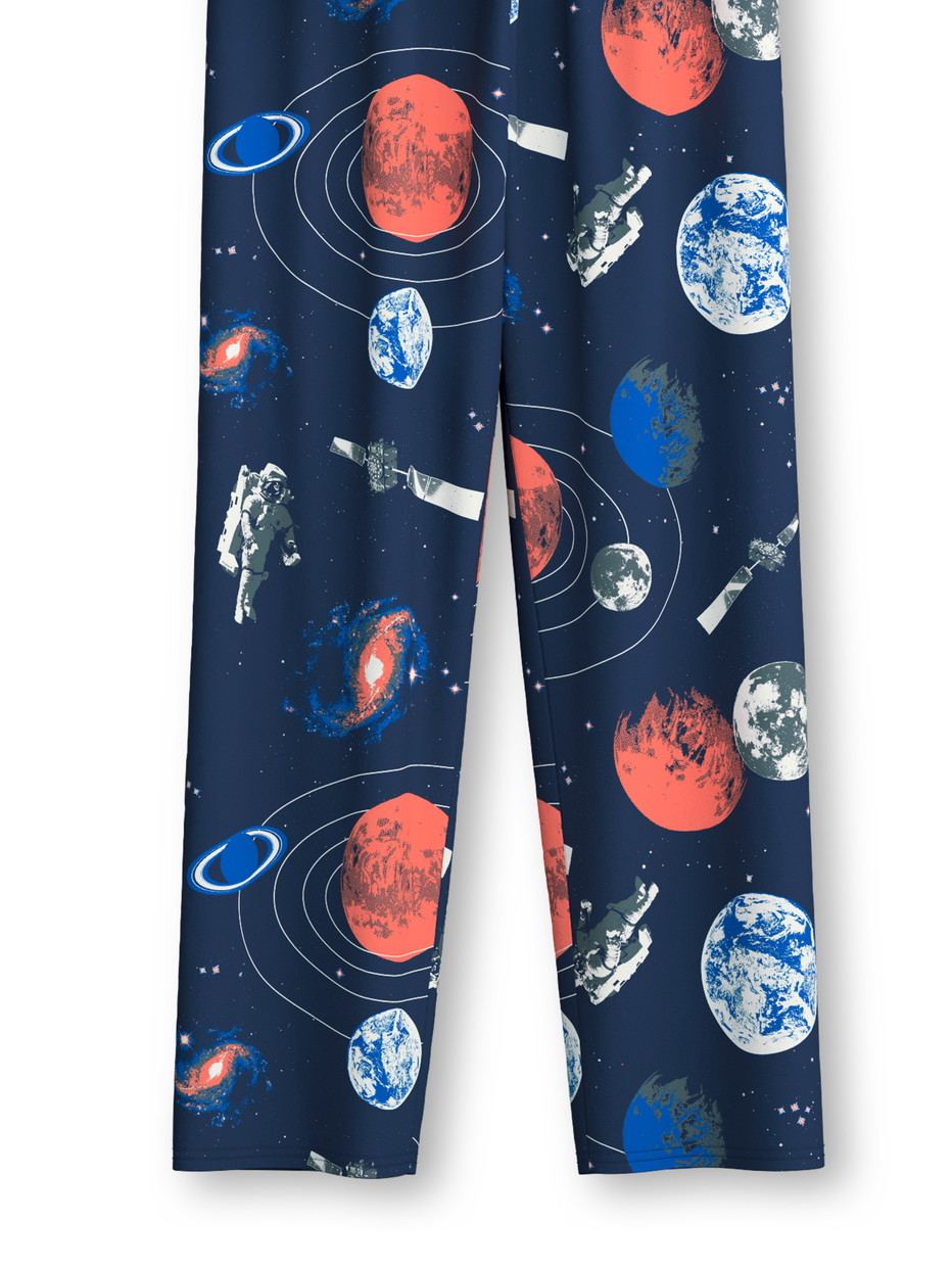 Figli - Pigiami, lunghi in 100% cotone di colore Blu, Modello, della serie Kids Space di CALIDA, Vista frontale, Sfondo bianco