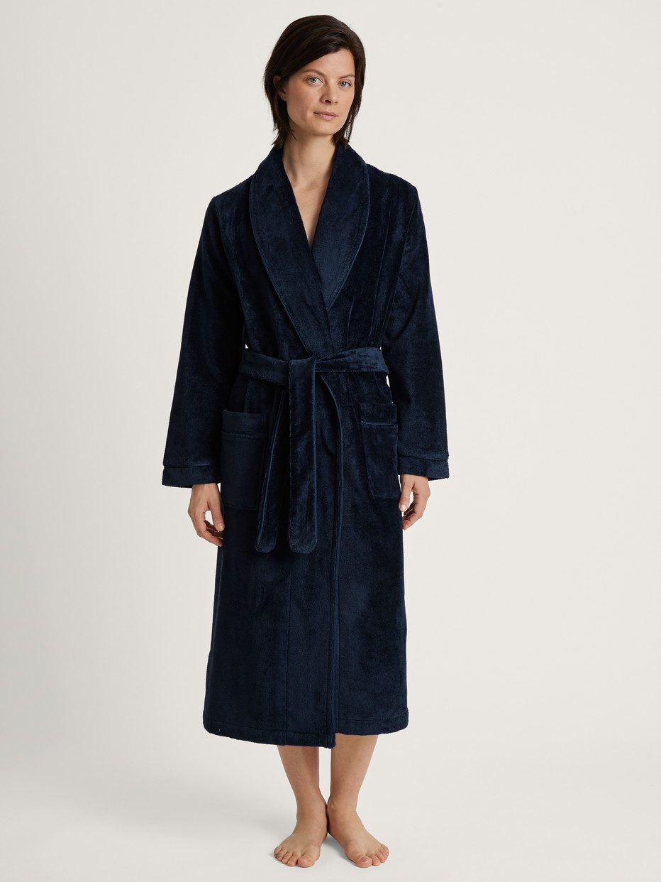 Women model is wearing Bathrobe made of Cotton in Blue, Unicoloured from the Cosy Shower series by CALIDA, Front view