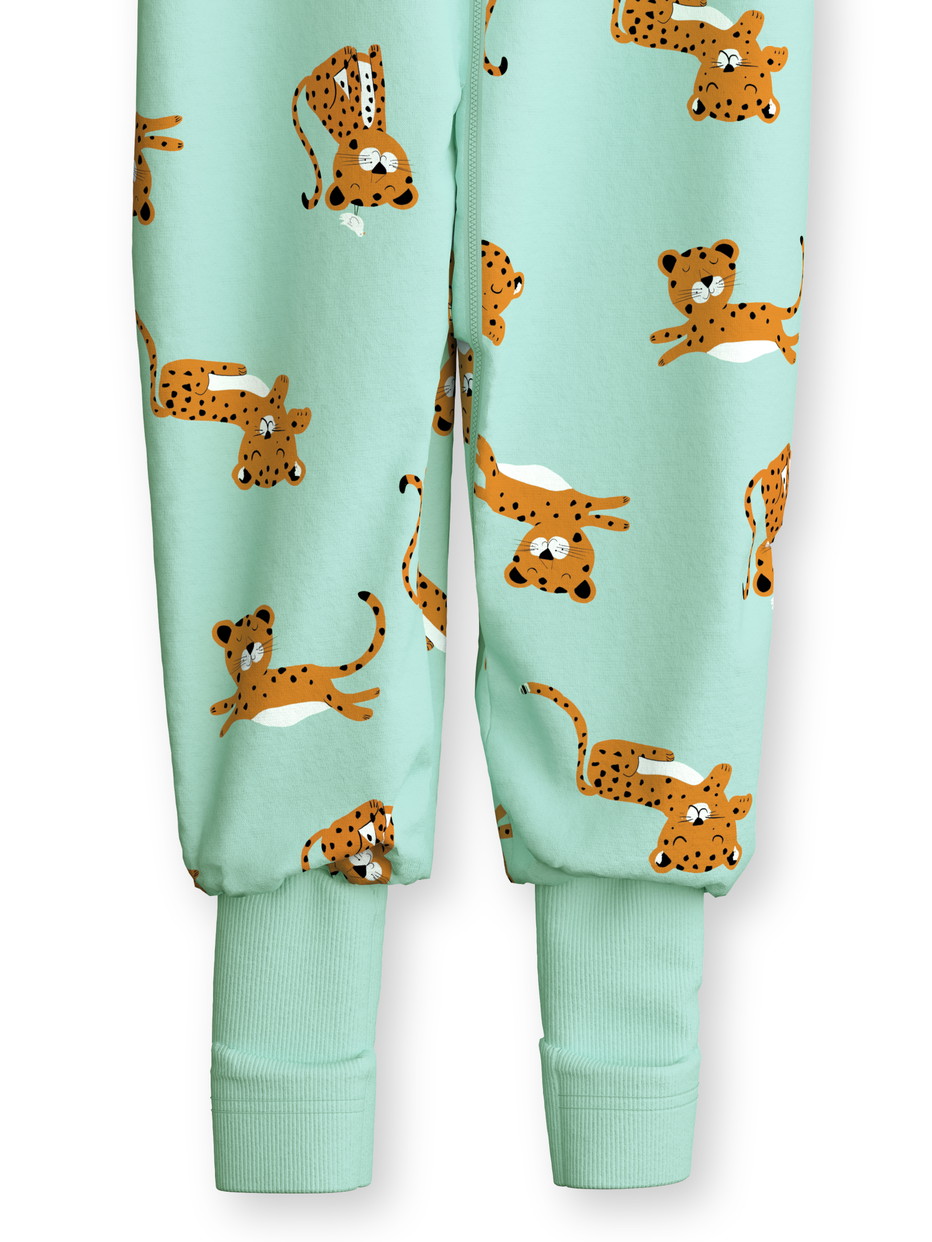 Kinder - Jumpsuit aus 100% Baumwolle in Grün, Gemustert aus Serie Toddlers Animals von CALIDA, Vorderansicht, Weißer Hintergrund
