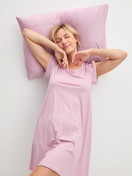 Women model is wearing Pillowcase made of Modal in Purple, Unicoloured from the DSW Balancing series by CALIDA, Additional Image